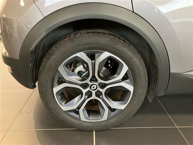 RENAULT Captur 1.6 E-Tech hybrid Techno Fast Track 145cv auto