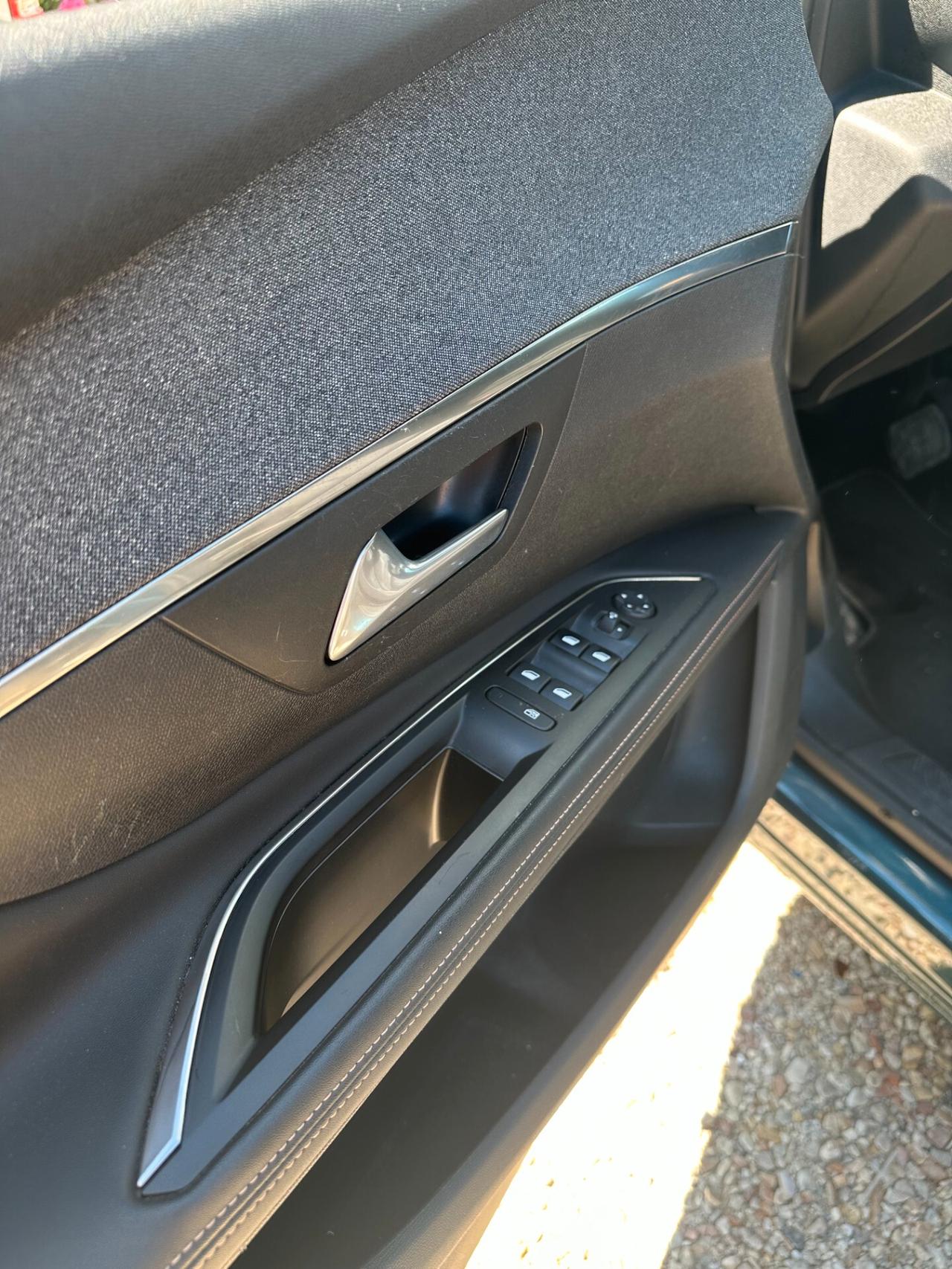 Peugeot 5008 BlueHDi 130 S&S EAT8 GT Line