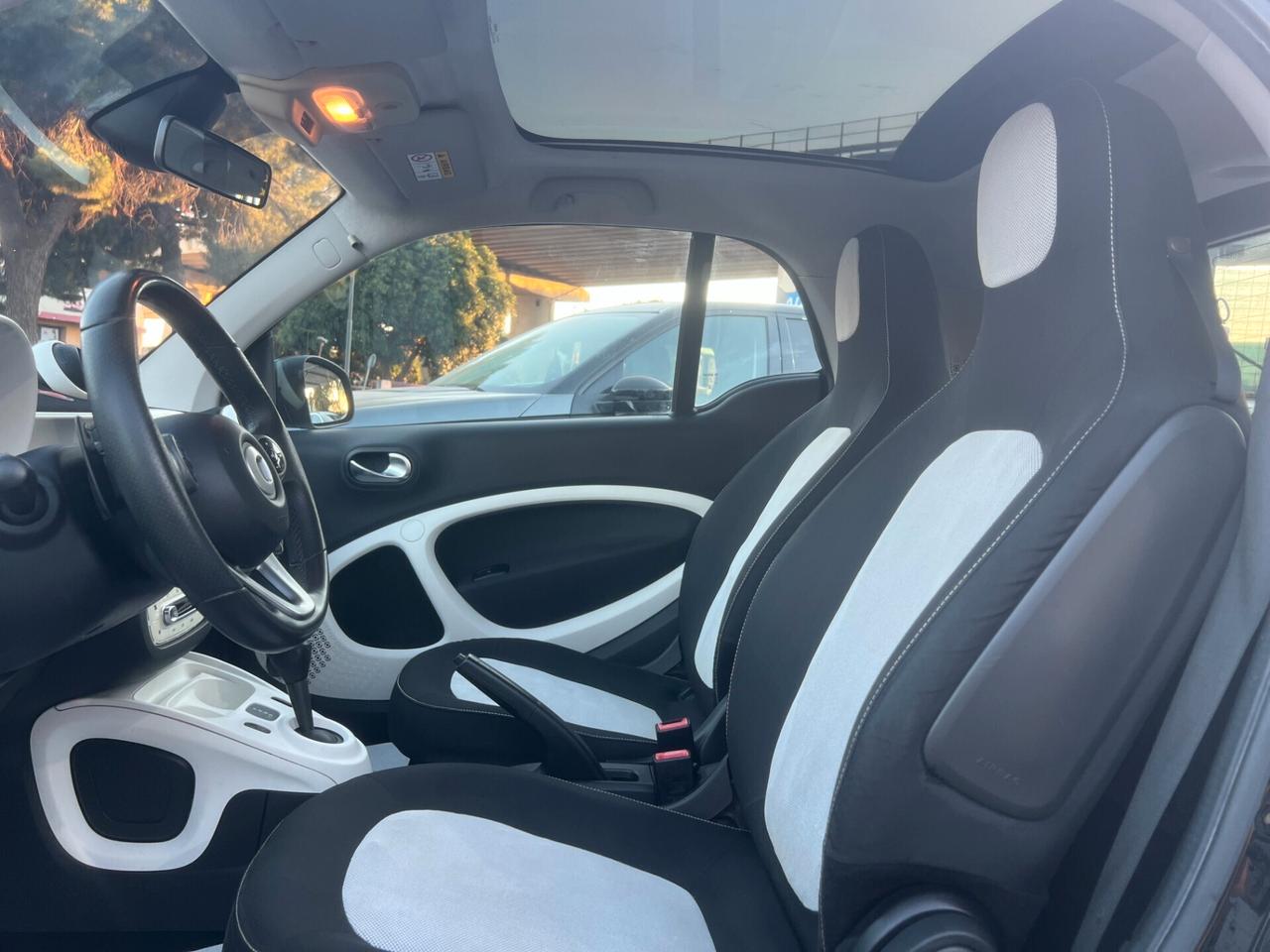 Smart fortwo 453 PASSION SOLO 97.000KM 2015