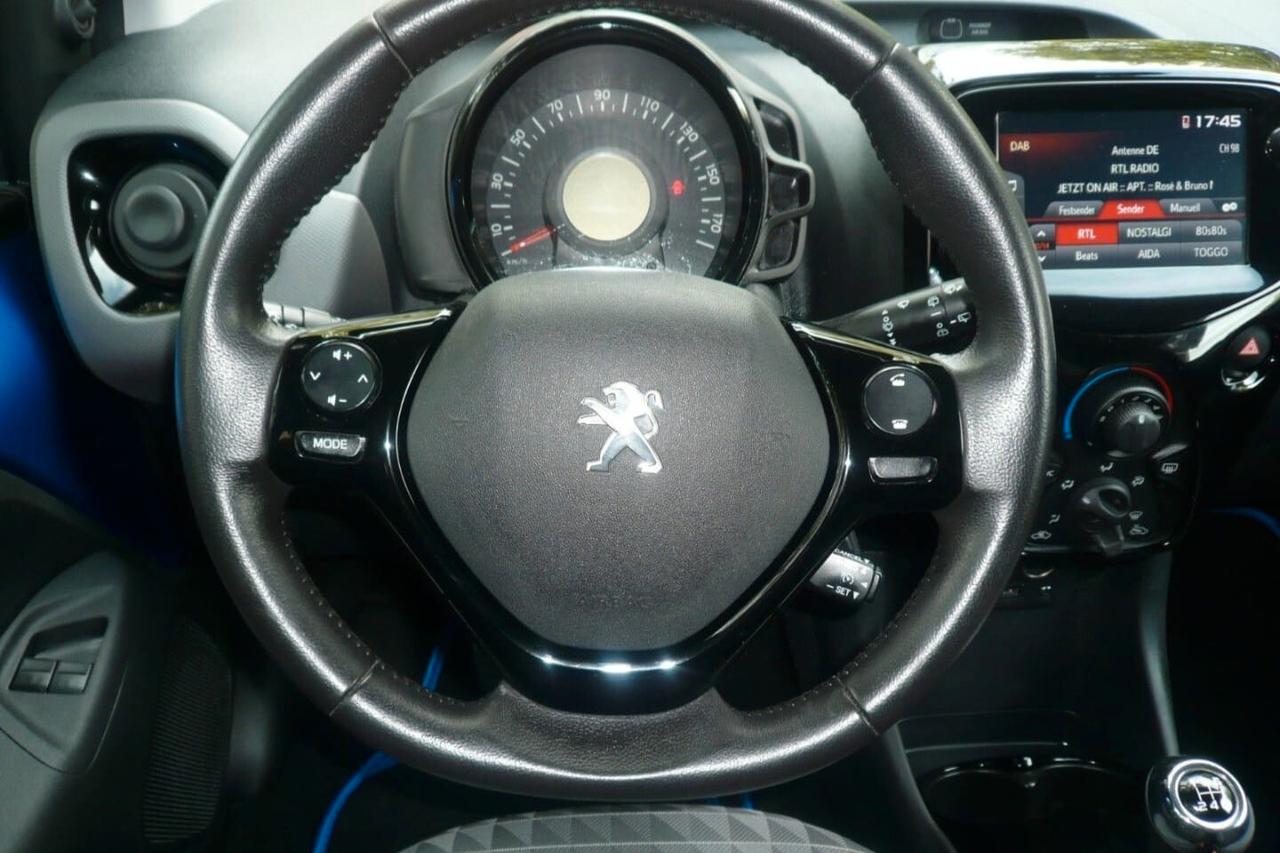 Peugeot 108 VTi 72 ETG 5 porte Allure