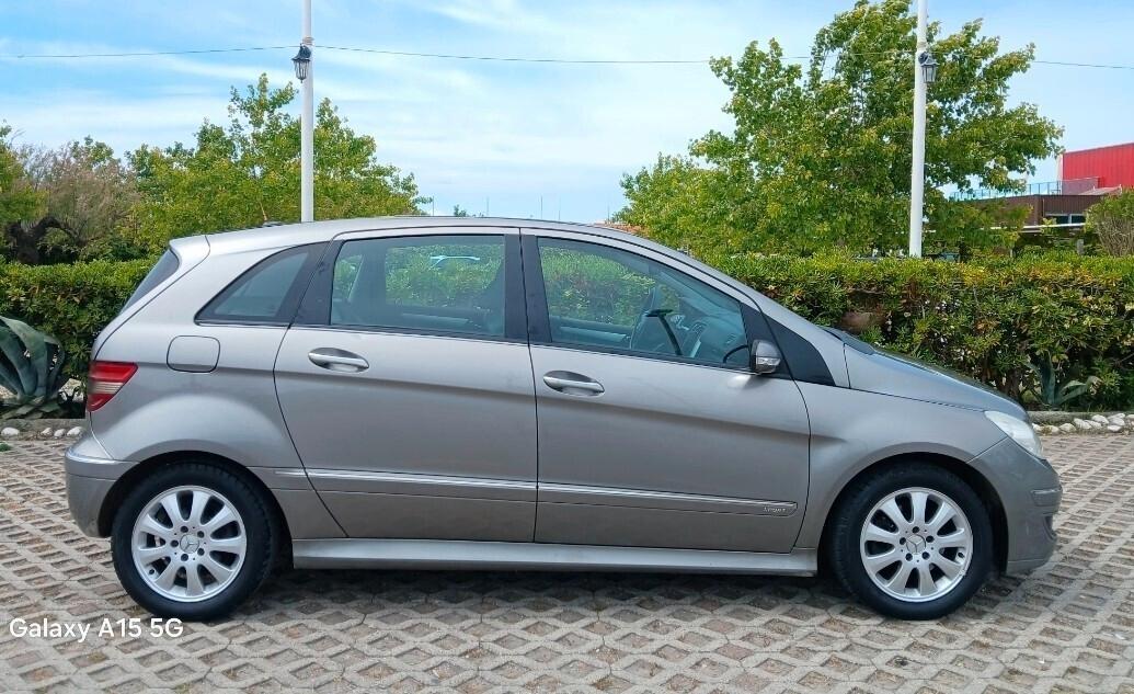 Mercedes-benz B 200 b200 diesel cambio automatico - permute