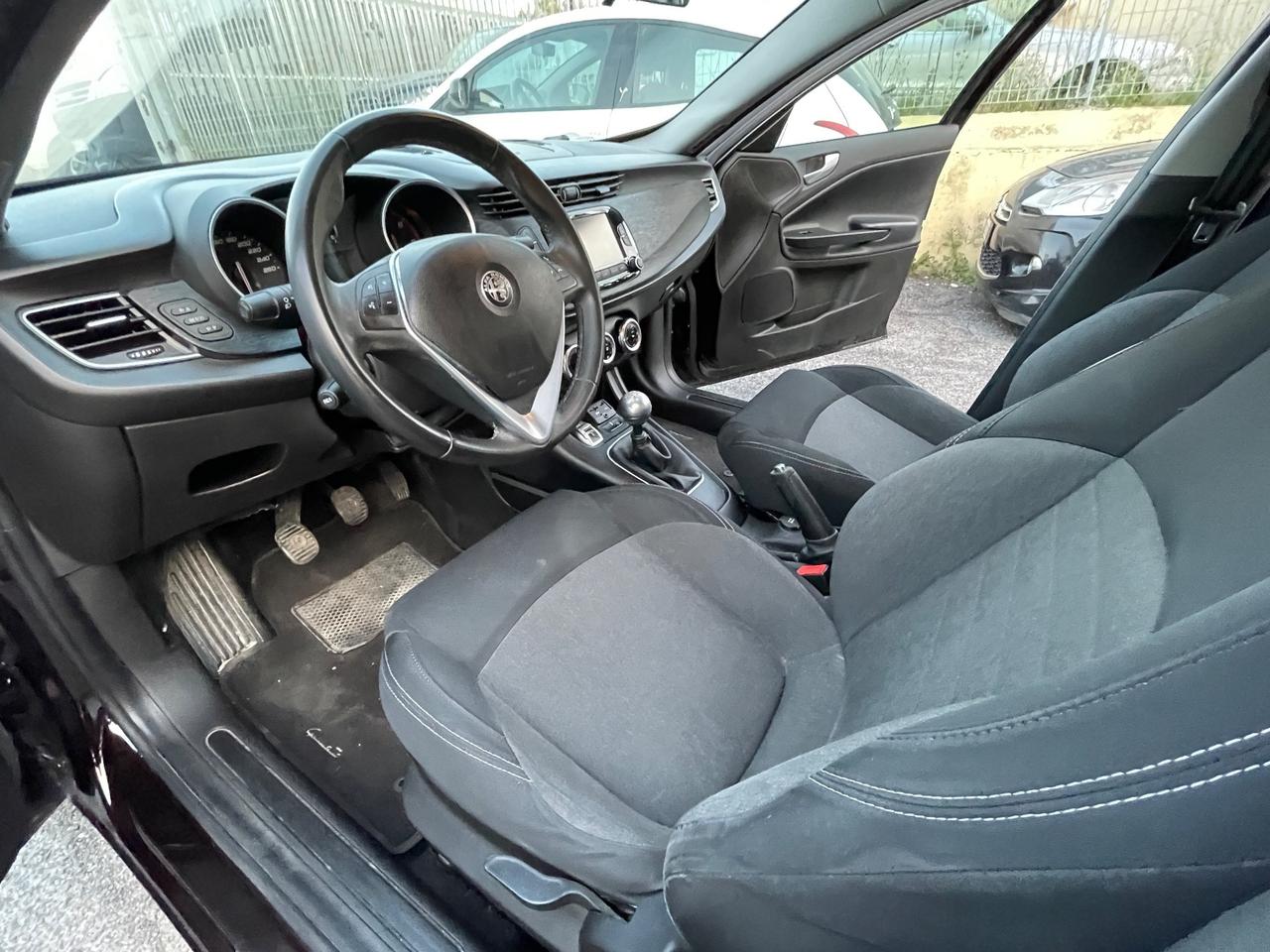 Alfa Romeo Giulietta 1.6 JTDm 120 CV Super, navigatore, pronta consegna