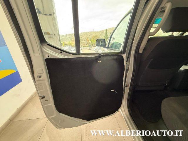 NISSAN Navara 2.5 dCi 4 porte Double Cab VEDI NOTE