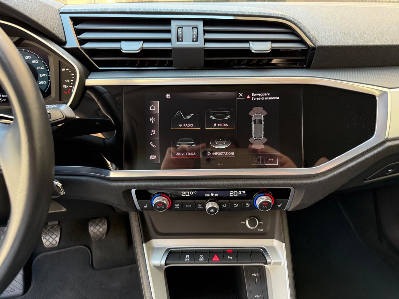 Audi Q3 35 TDI Business Advanced