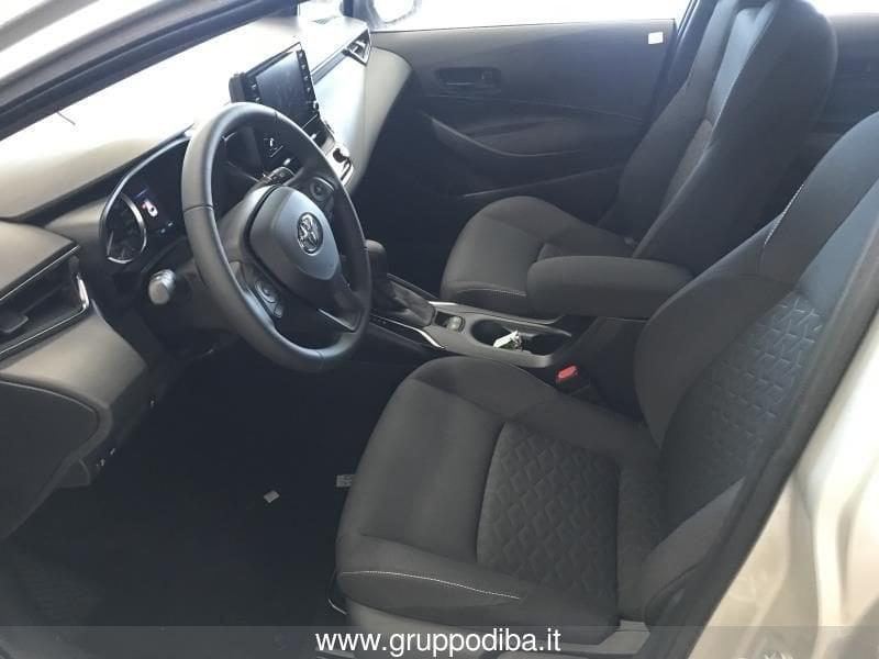 Toyota Corolla Touring Sports 1.8 Hybrid Business