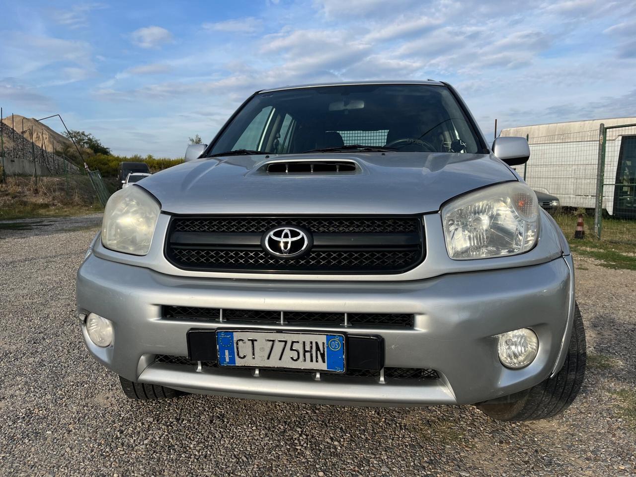 Toyota RAV 4 RAV4 2.0 Tdi D-4D cat 5 porte Sol