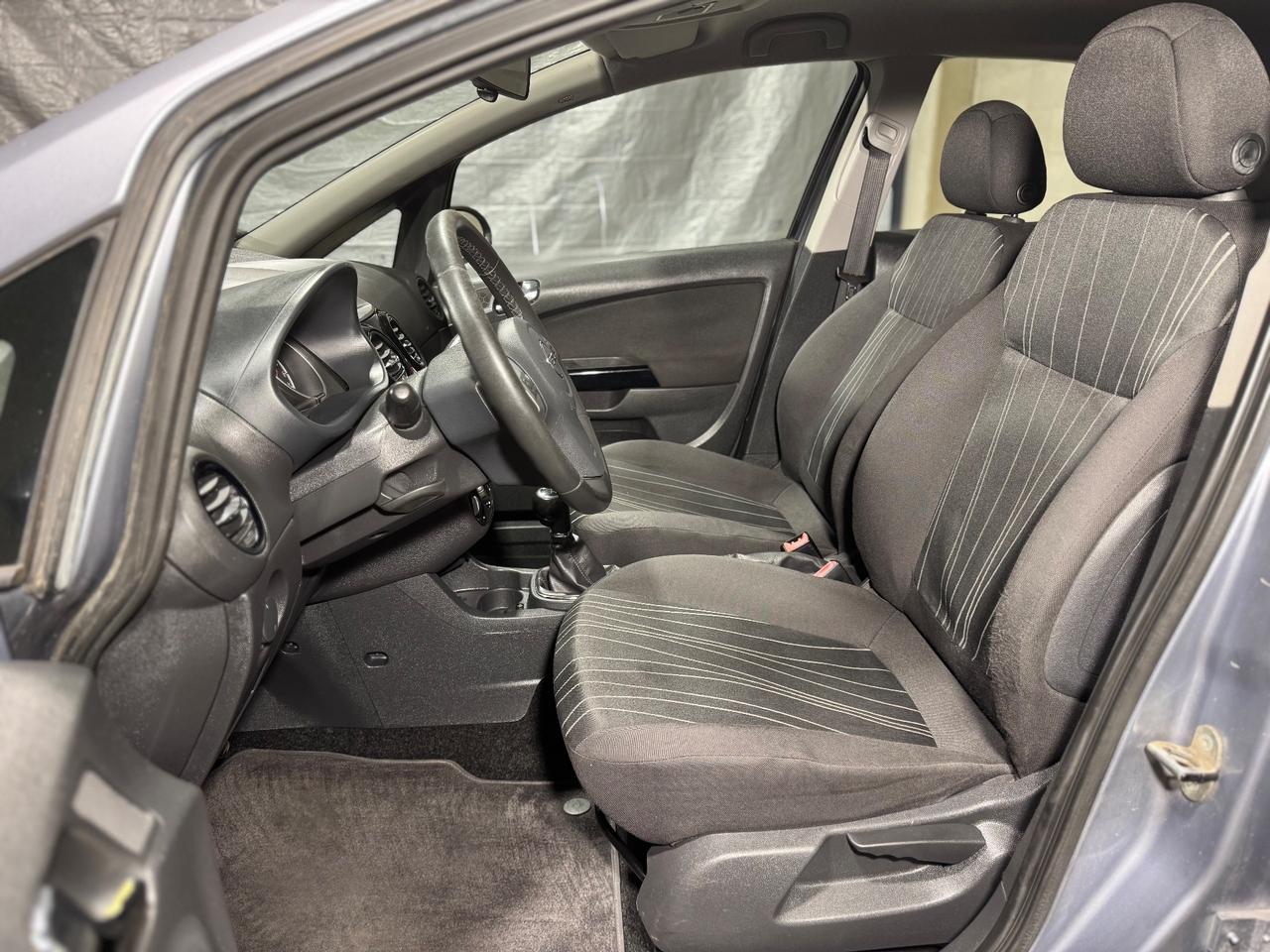 Opel Corsa 1.2 80cv 5 porte 81.000KM