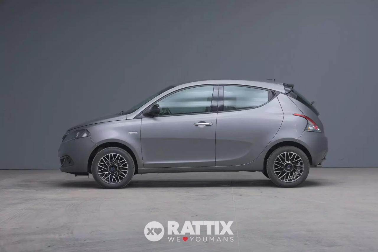 Lancia Ypsilon 1.0 Firefly Hybrid 70CV Platino