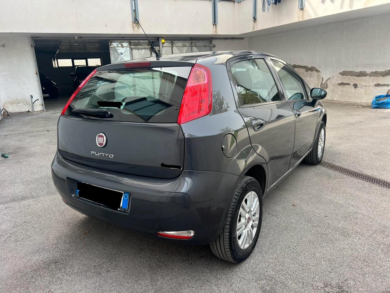 Fiat Punto 1.4 8V 5 porte Natural Power Lounge