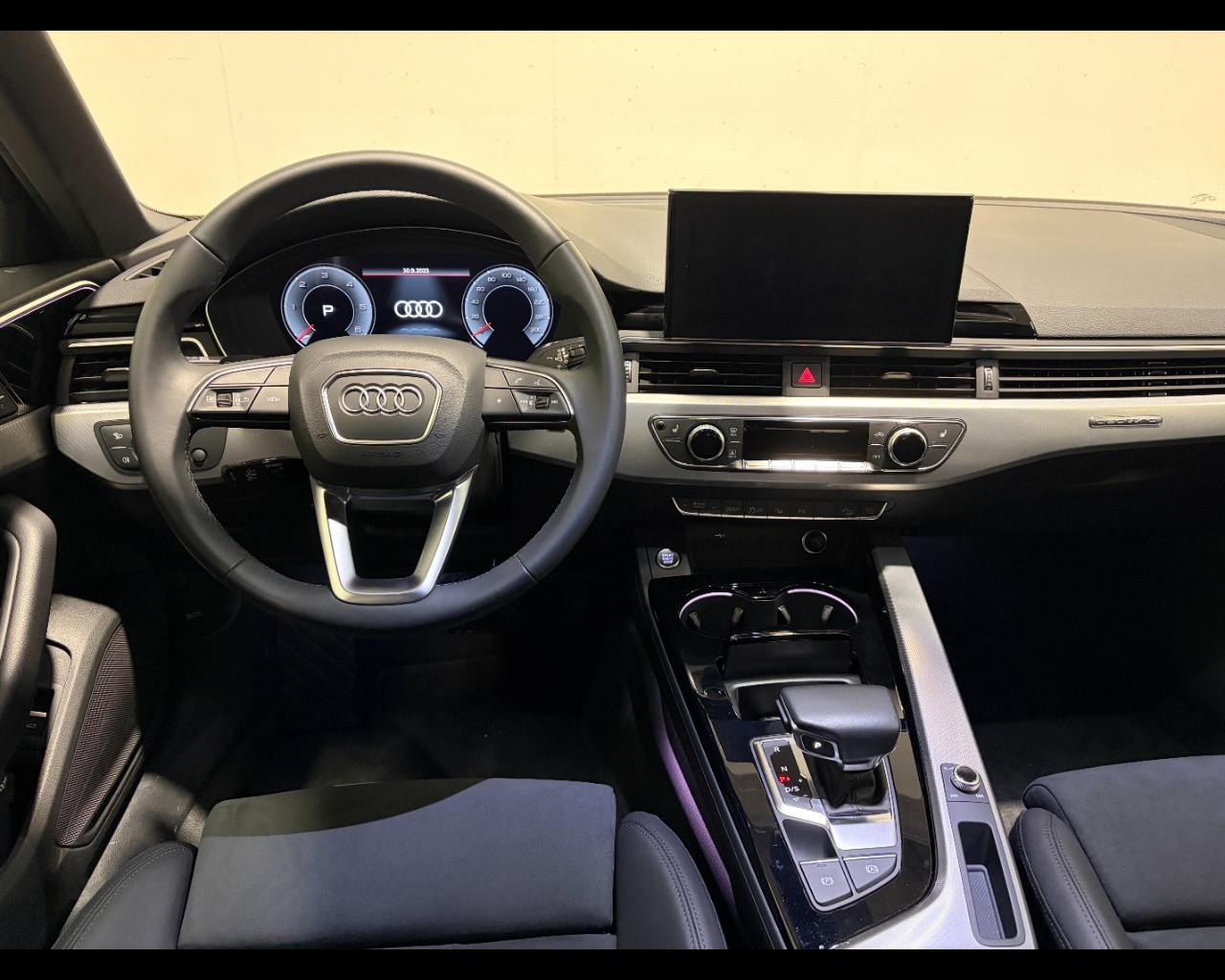 AUDI A4 ALLROAD 40 TDI MHEV QUATTRO S-TRONIC BUSINESS EVOLUTION