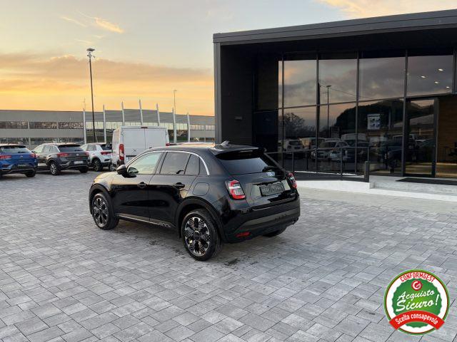 FIAT 600 Hybrid DCT MHEV La Prima ANCHE NEOPATENTATI