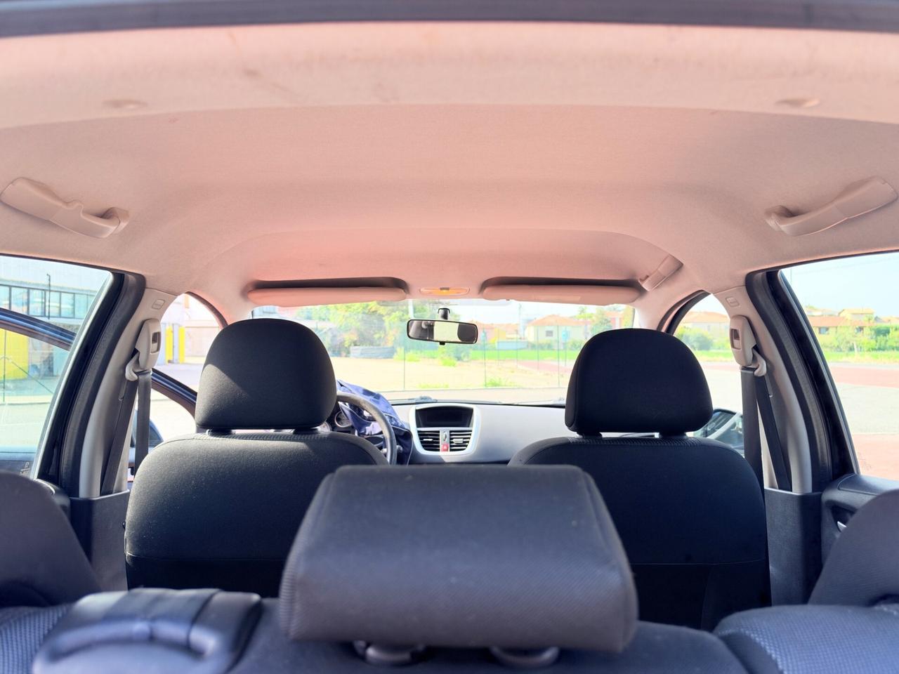 Peugeot 207 1.4 VTi 95CV 5p. XS