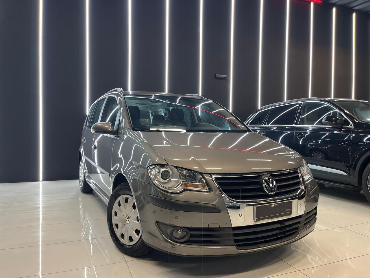 Volkswagen Touran 1.9 TDI 105CV Conceptline 7 POSTI UNICO PROPRIETARIO
