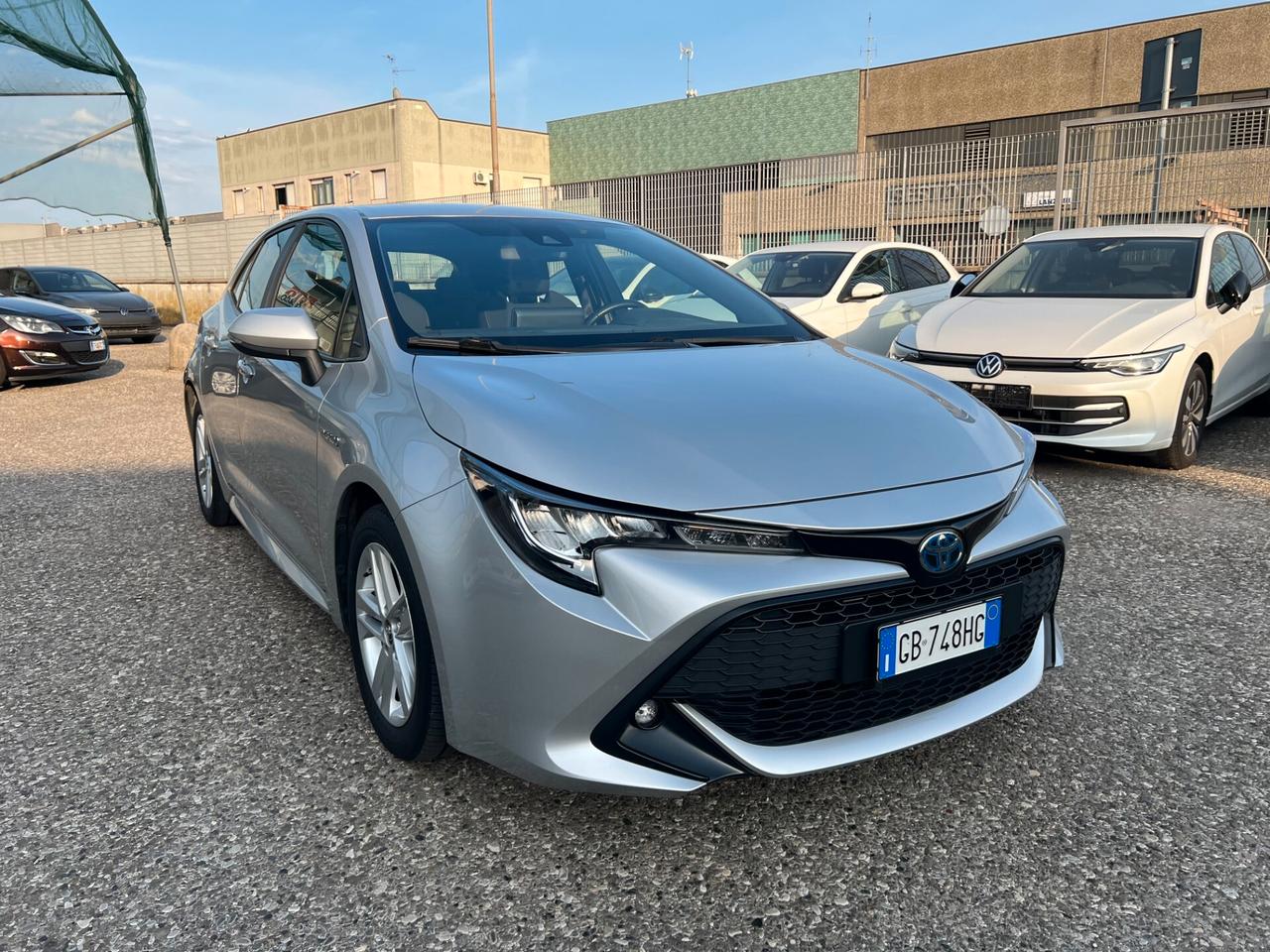 Toyota Corolla 1.8 Hybrid Business