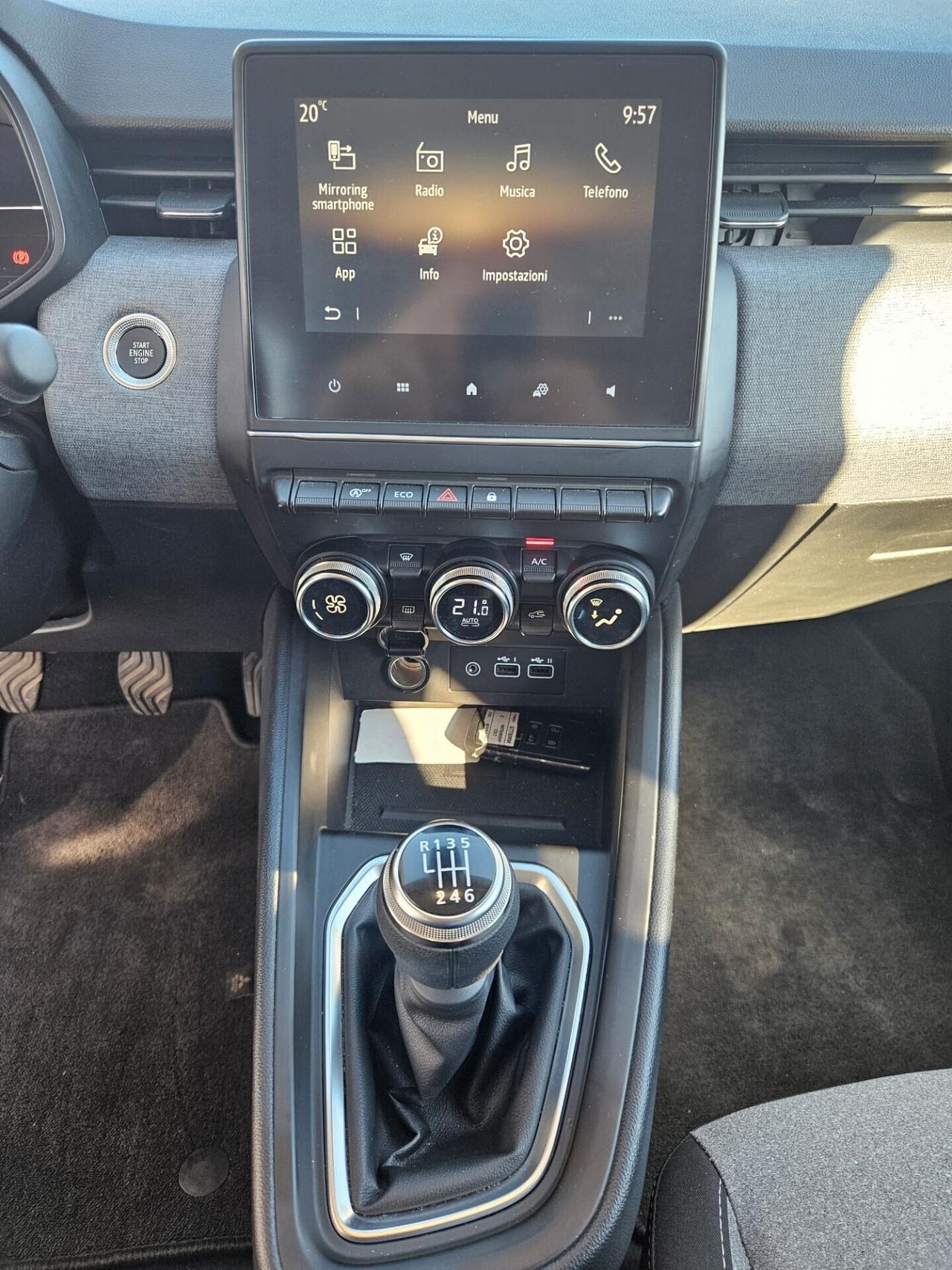 Mitsubishi Colt 1.0L turbo 90 CV Invite