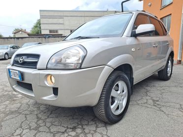 HYUNDAI TUCSON 2.0 BENZINA 4X4 ** DA VETRINA **