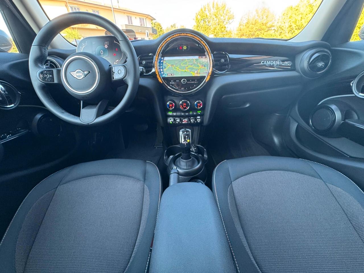 Mini Cooper 1.5 Camden