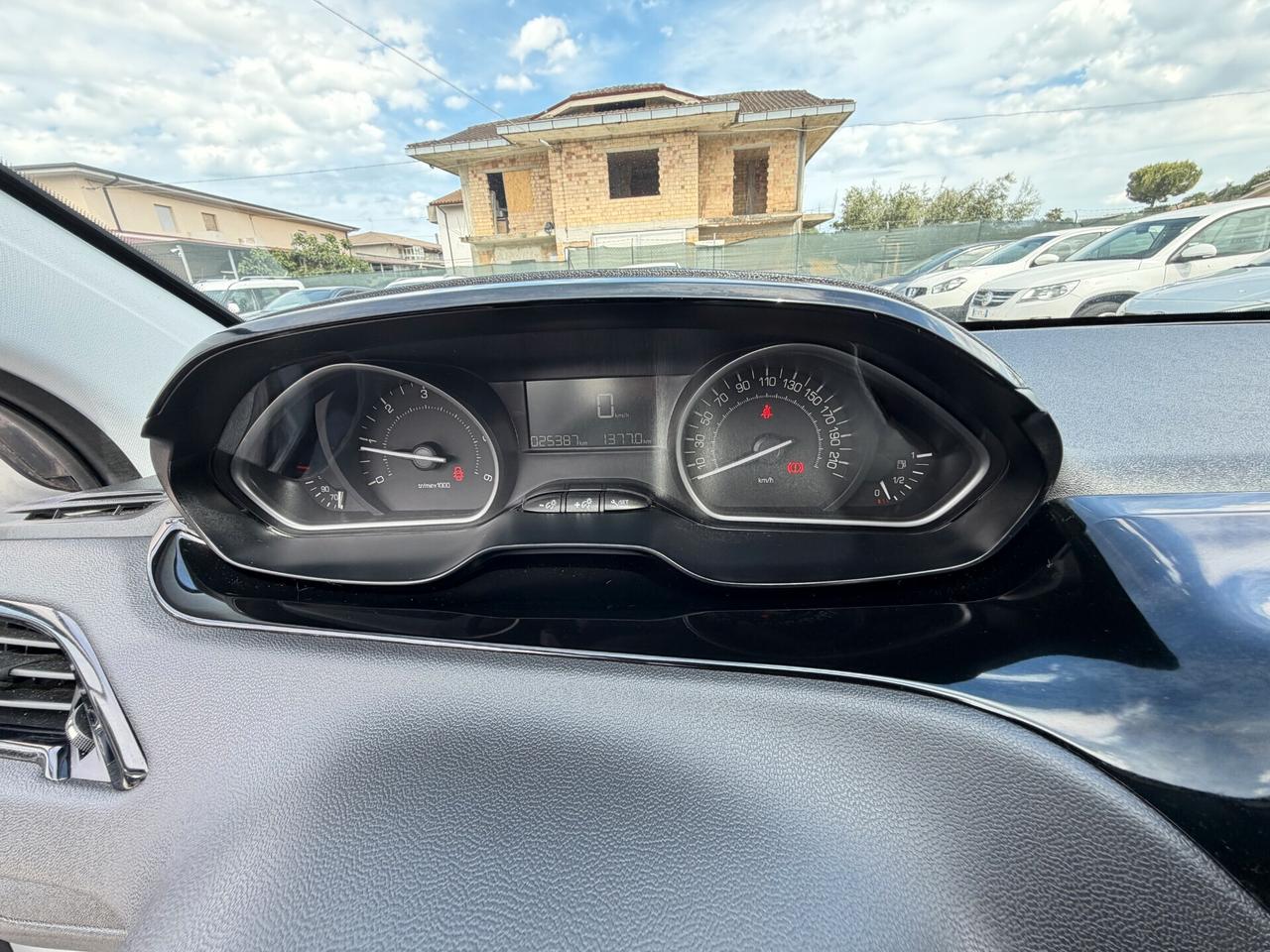 Peugeot 208 HDi 75cv 5 porte 25.380 km unico proprietario