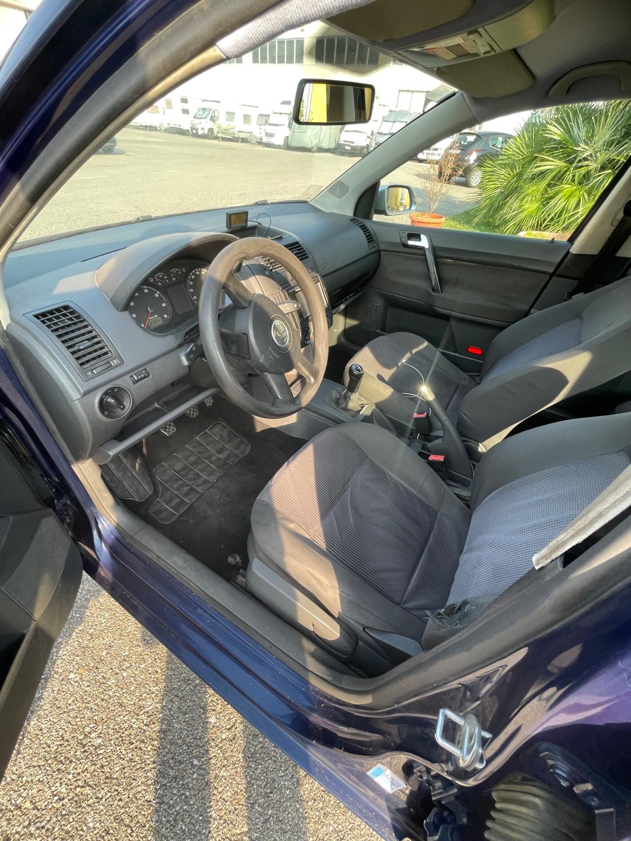 Volkswagen Polo 1.2/64CV 12V 5p. Trendline