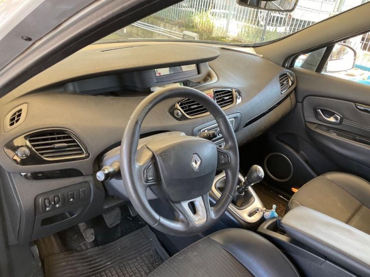 Renault Scenic Gran Scénic 1.9 dCi 130CV Luxe