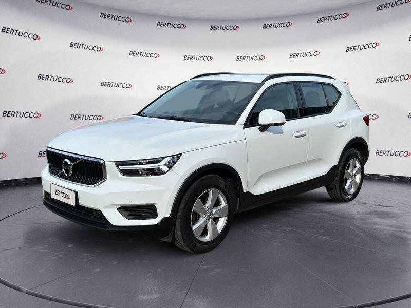 Volvo XC40 (2017-->) T2 Geartronic Momentum Core