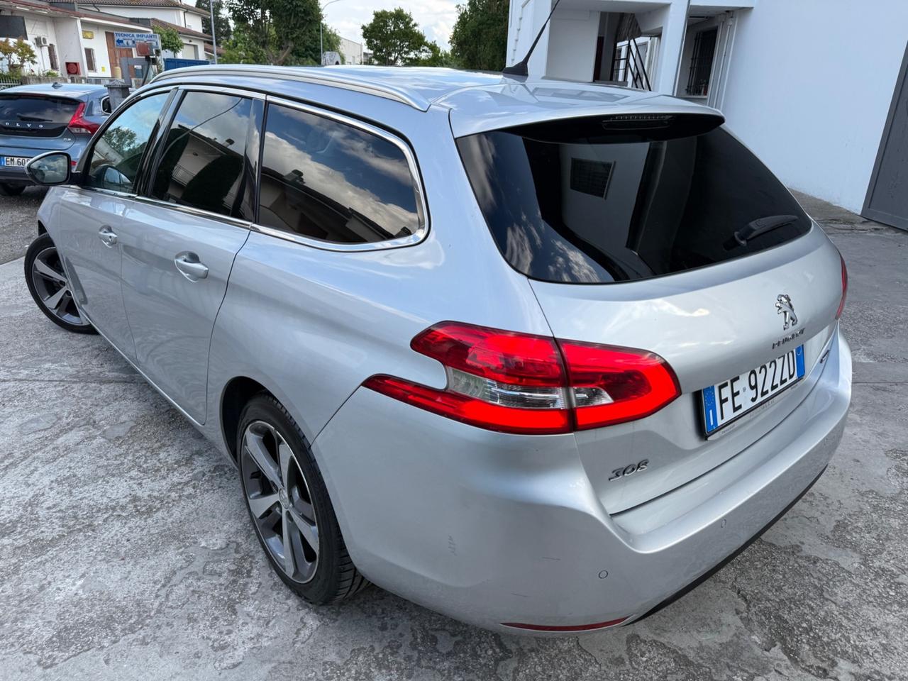 Peugeot 308 1.6 HDI DIESEL EURO 6B 2016 FULL OPT