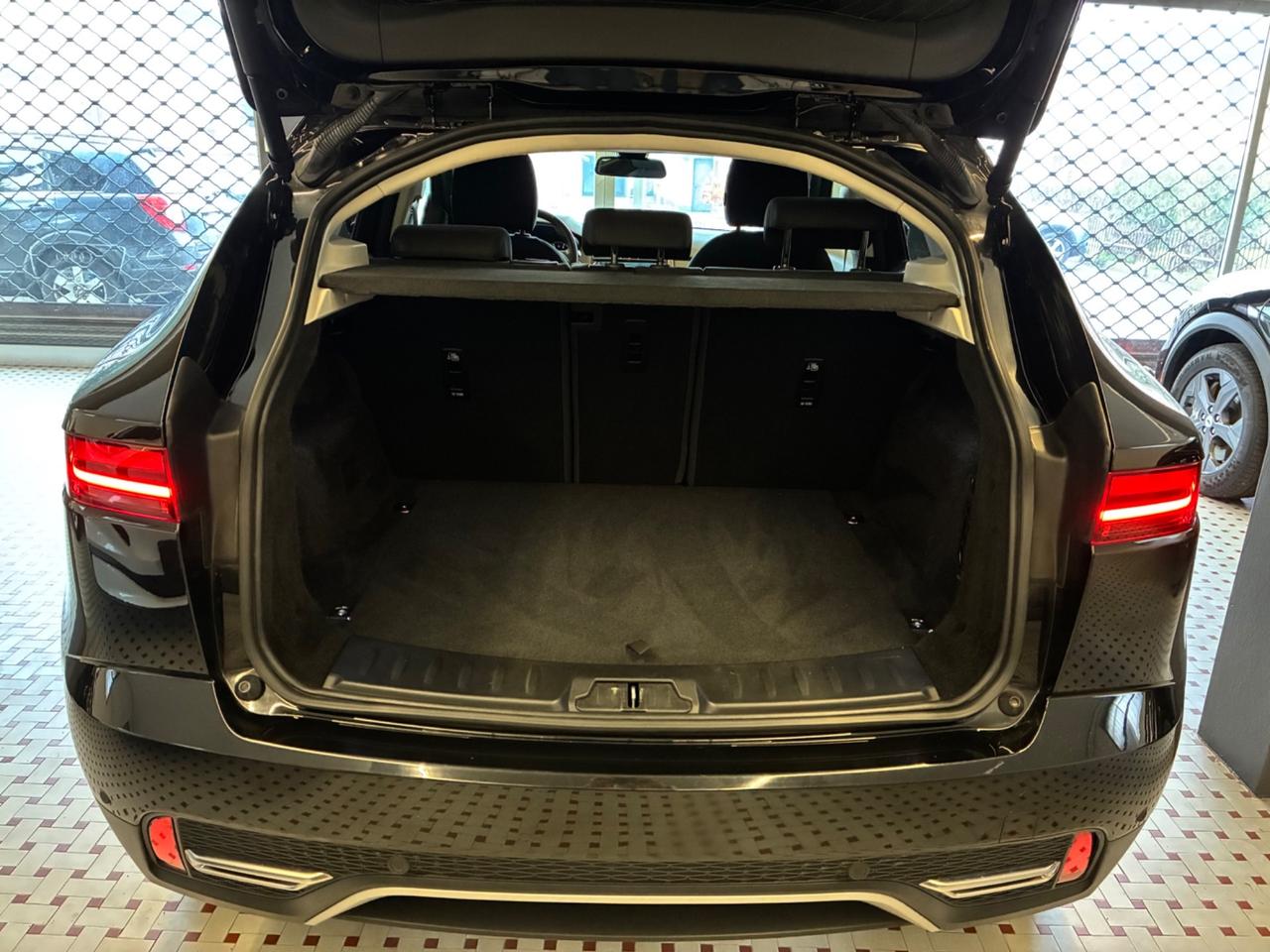 Jaguar E-Pace 2.0d i4 fwd 163cv Aziendale