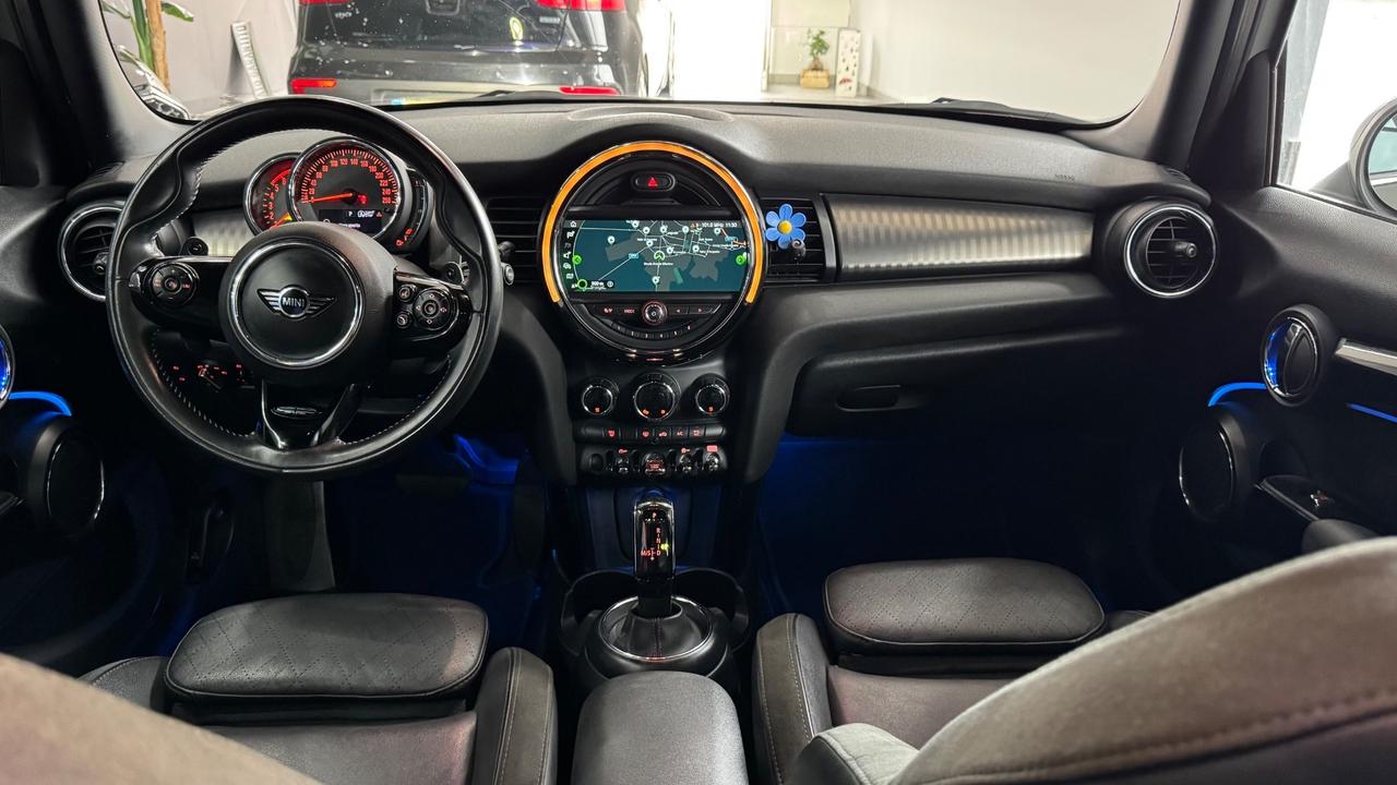 Mini 2.0 Cooper SD aut. Hype 5 porte-2019