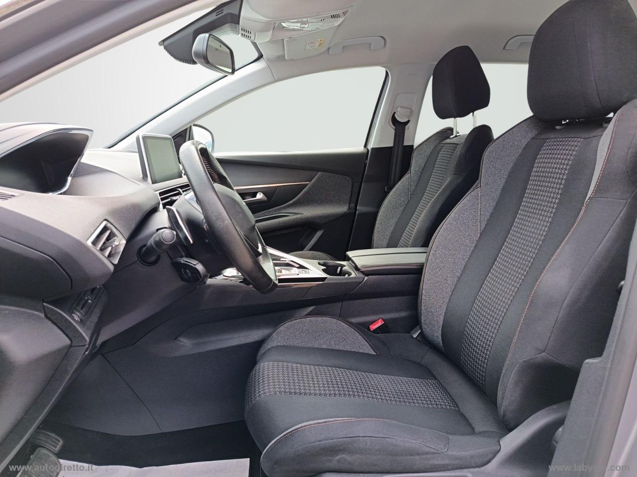 PEUGEOT 3008 BlueHDi 130 S&S EAT8 Allure