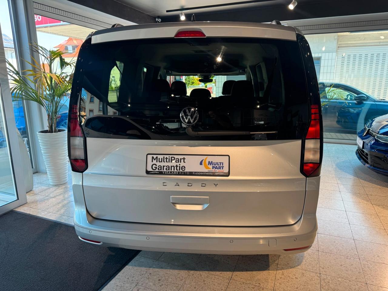 Volkswagen Caddy 2.0 TDI 122 CV DSG Style Maxi 7 posti