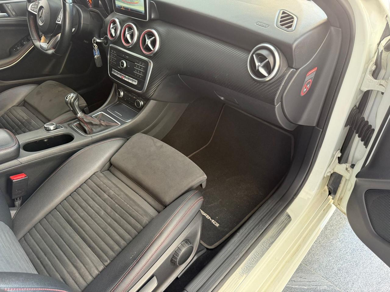 Mercedes-benz A 180d Premium