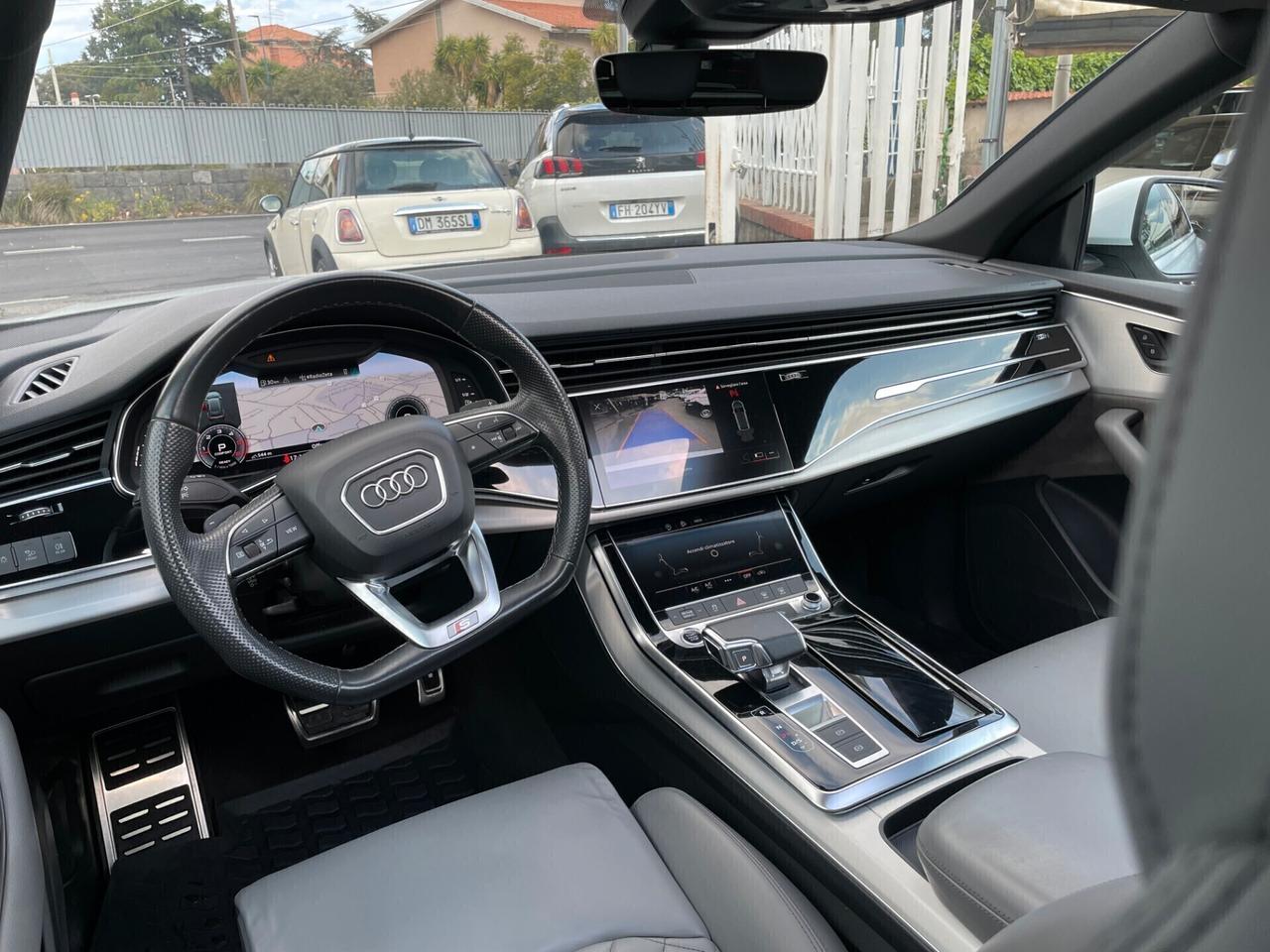 Audi Q8 45 TDI quattro tiptronic S Line Tetto