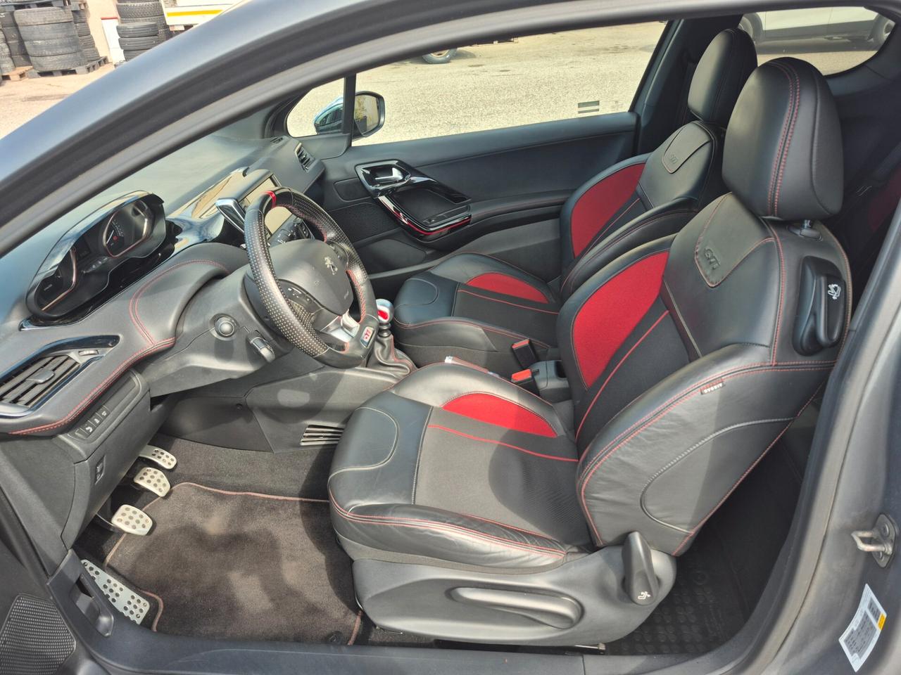 Peugeot 208 THP S&S 3 porte GTi
