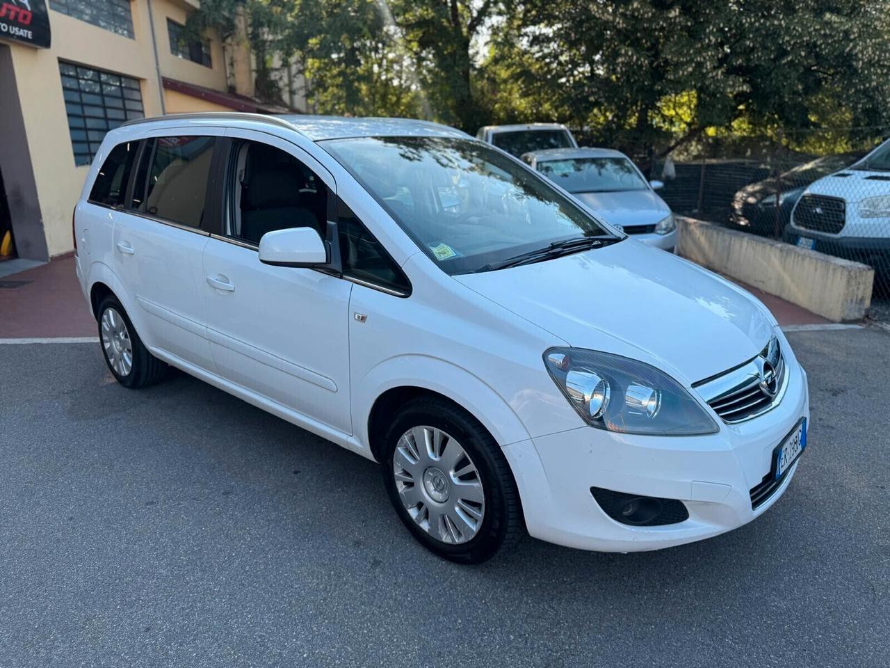 Opel Zafira Anno 2013 1.6 Benz/Metano 7 POSTI 150CV