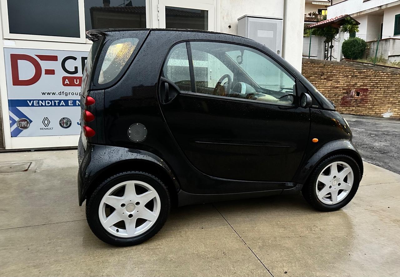 Smart 700 city-coupé pulse