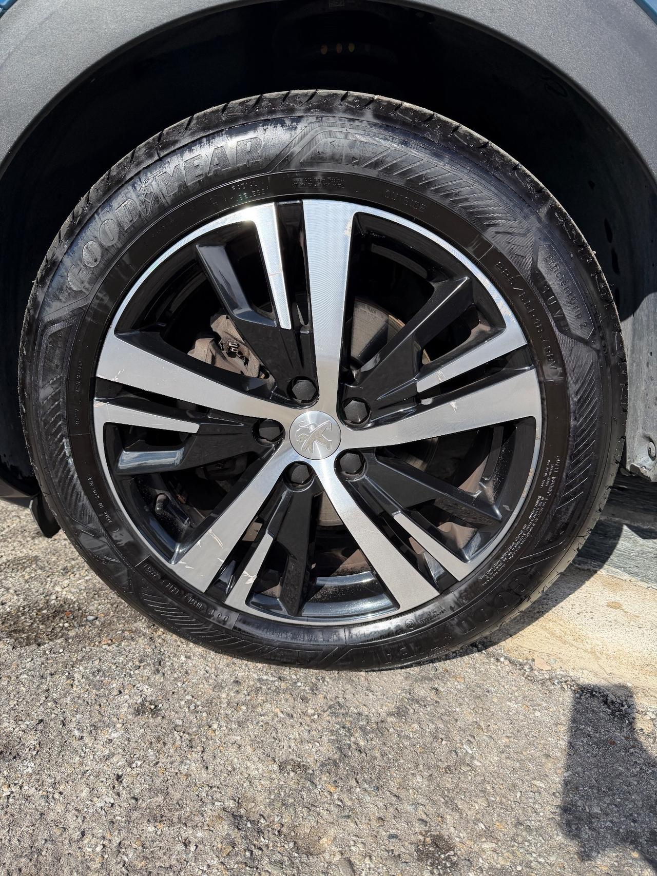 Peugeot 5008 1.5 130cv EAT8 7 POSTI GT-LINE