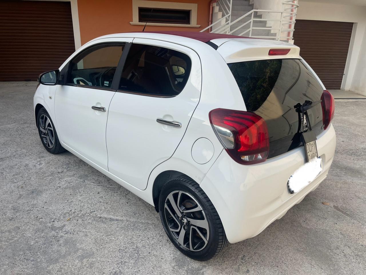 Peugeot 108 PureTech 82 5 porte Allure