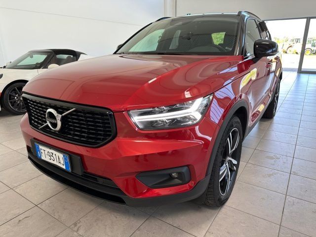 VOLVO XC40 D4 AWD Geartronic R-design