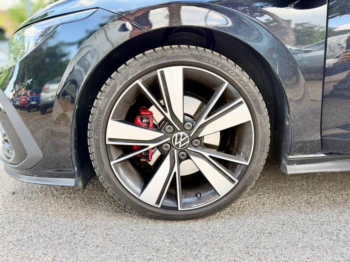 Volkswagen Golf 2.0 tdi GTD 200cv dsg