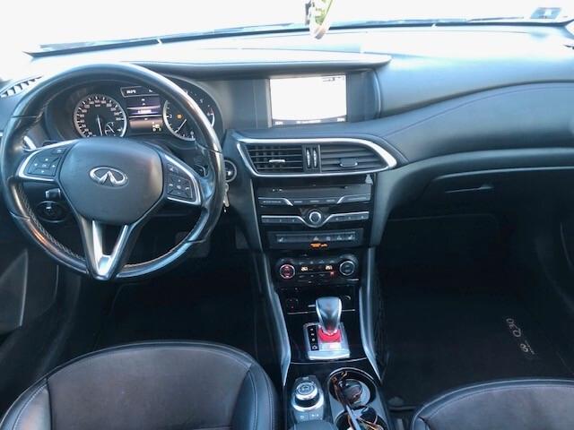 Infiniti Q30 1.5d DCT Bus Exe “ Conto Vendita”