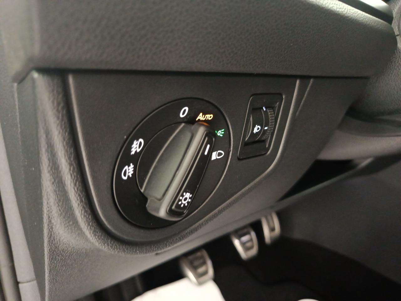 VOLKSWAGEN Taigo - Taigo 1.0 TSI 110 CV R-Line