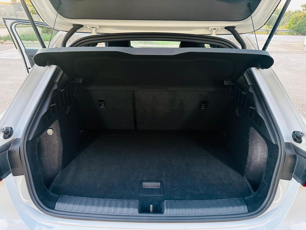 Audi A3 SPB 30 TDI S-tronic Sport Navi/Led