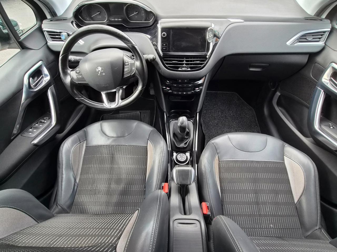 Peugeot 2008 BlueHDi 100 Black Matt