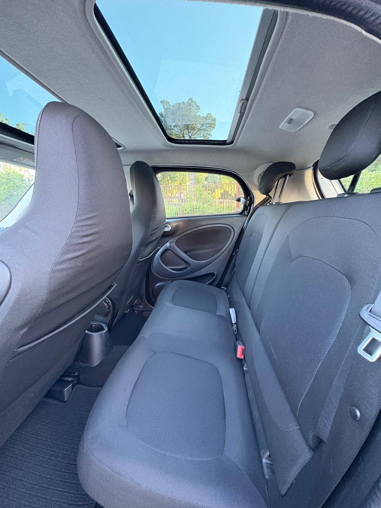 Smart ForFour AUTOMATICA 1.0 Benzina 70cv