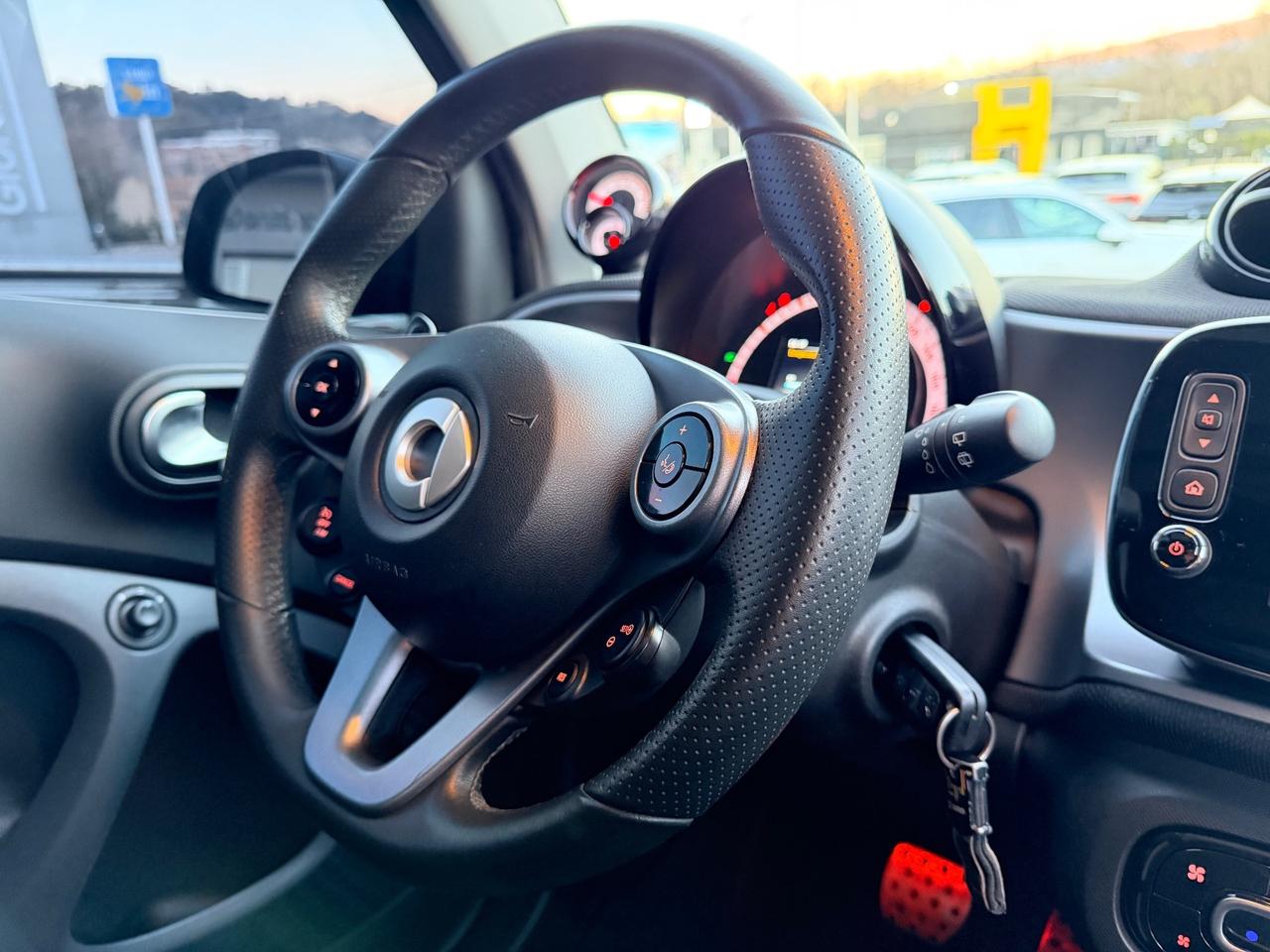 Smart ForTwo 70 1.0 twinamic BRABUS Style