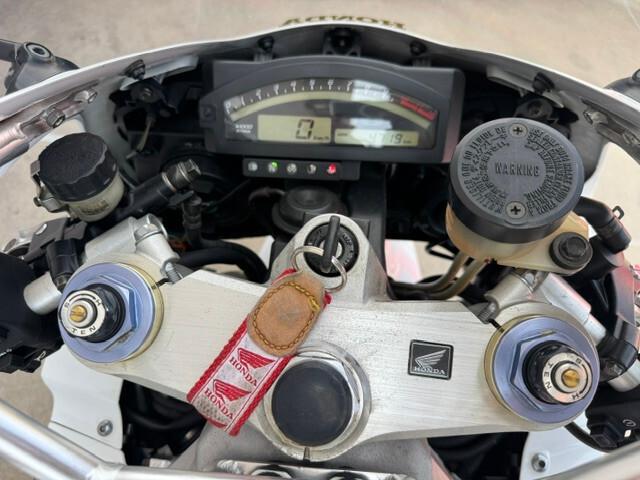 Honda VTR 1000 VTR-SP2 SOLO 4.700KM!!
