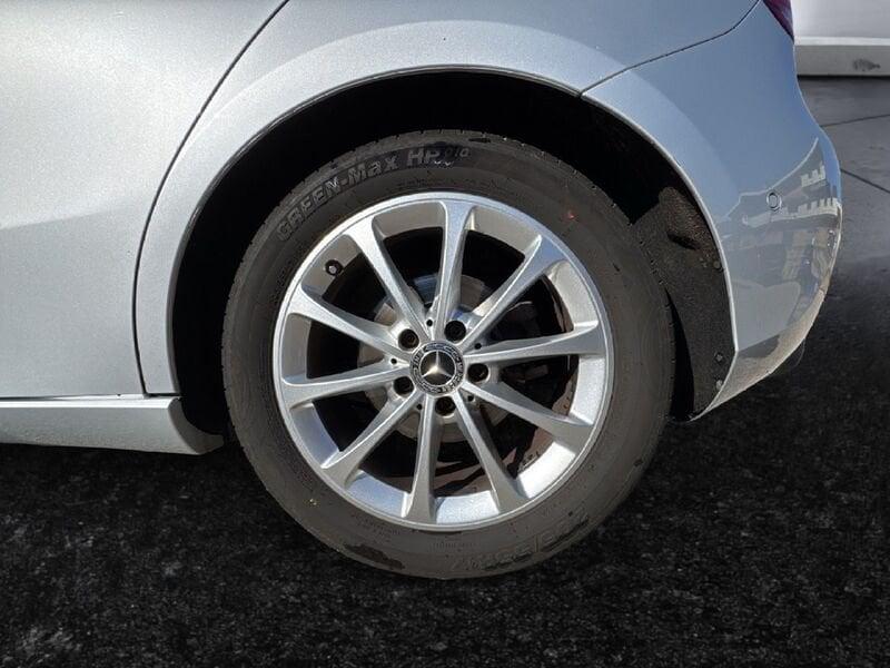 Mercedes-Benz Classe A A 180 d Automatic Sport