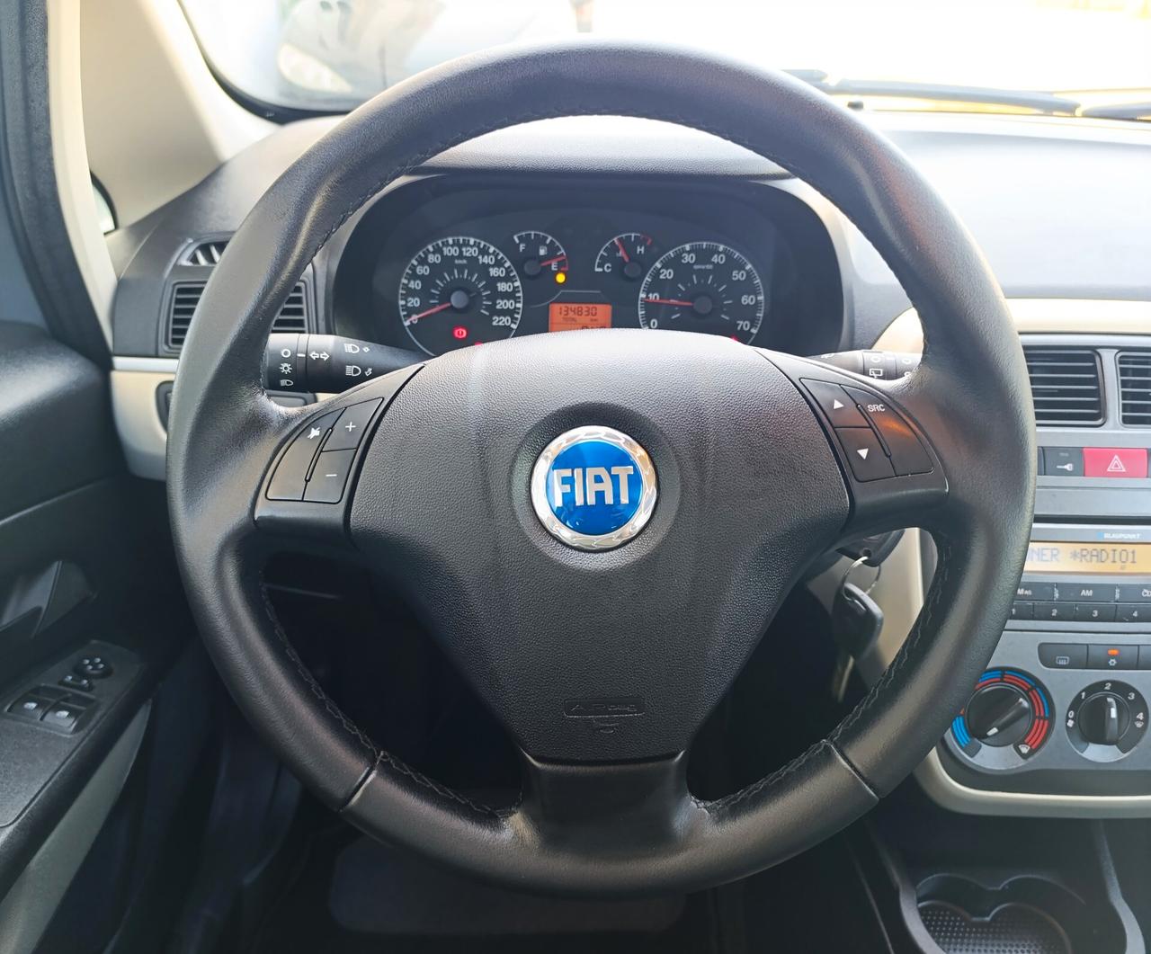 Fiat Grande Punto 1.4 5 porte Dynamic - Uniproprietario - Ok Neopatentati