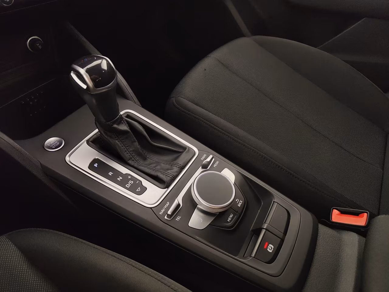 AUDI Q2 35 1.5 tfsi Business s-tronic
