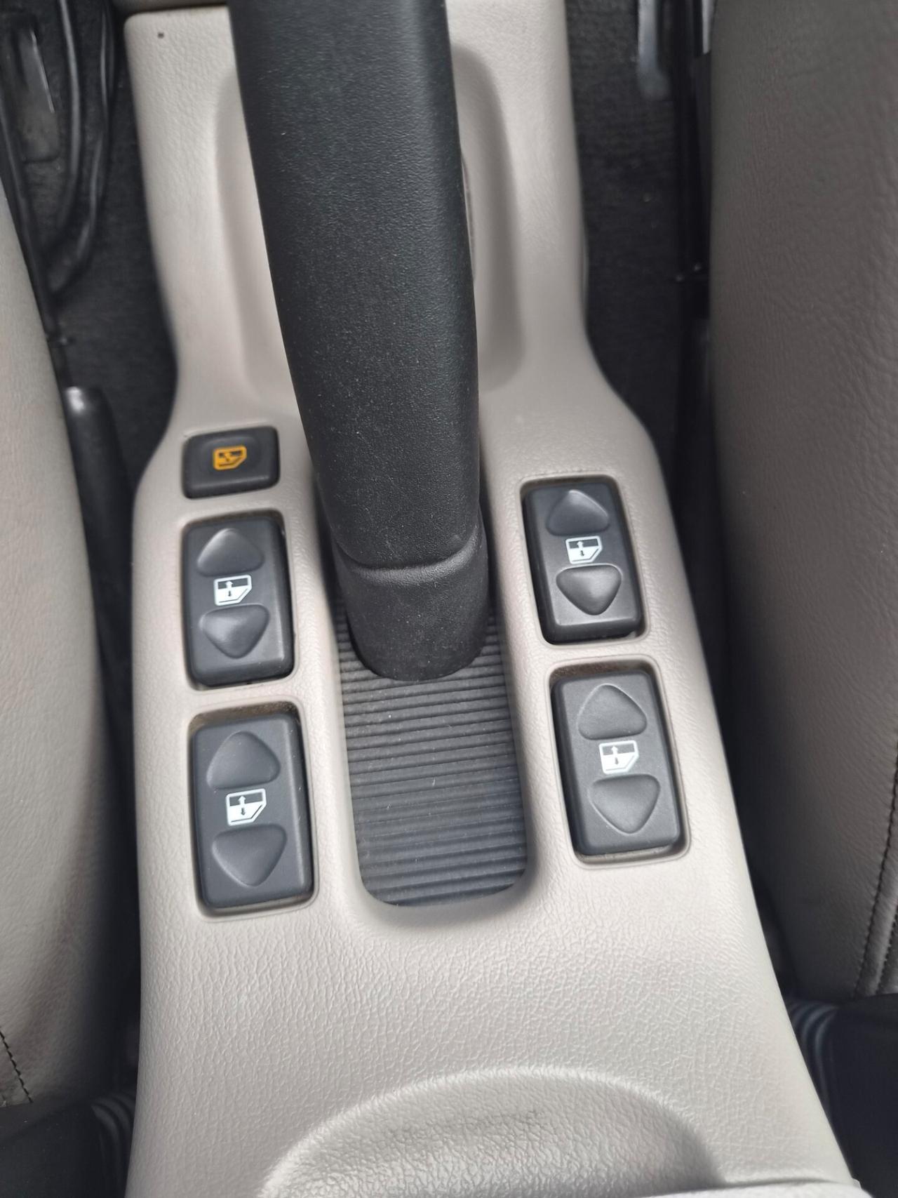 Land Rover Freelander 2.5 V6 177 cv cat Station Wagon XE